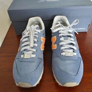 LIKE NEW New Balance Women's 996 Sneakers in Blue/Orange melon size 6.5